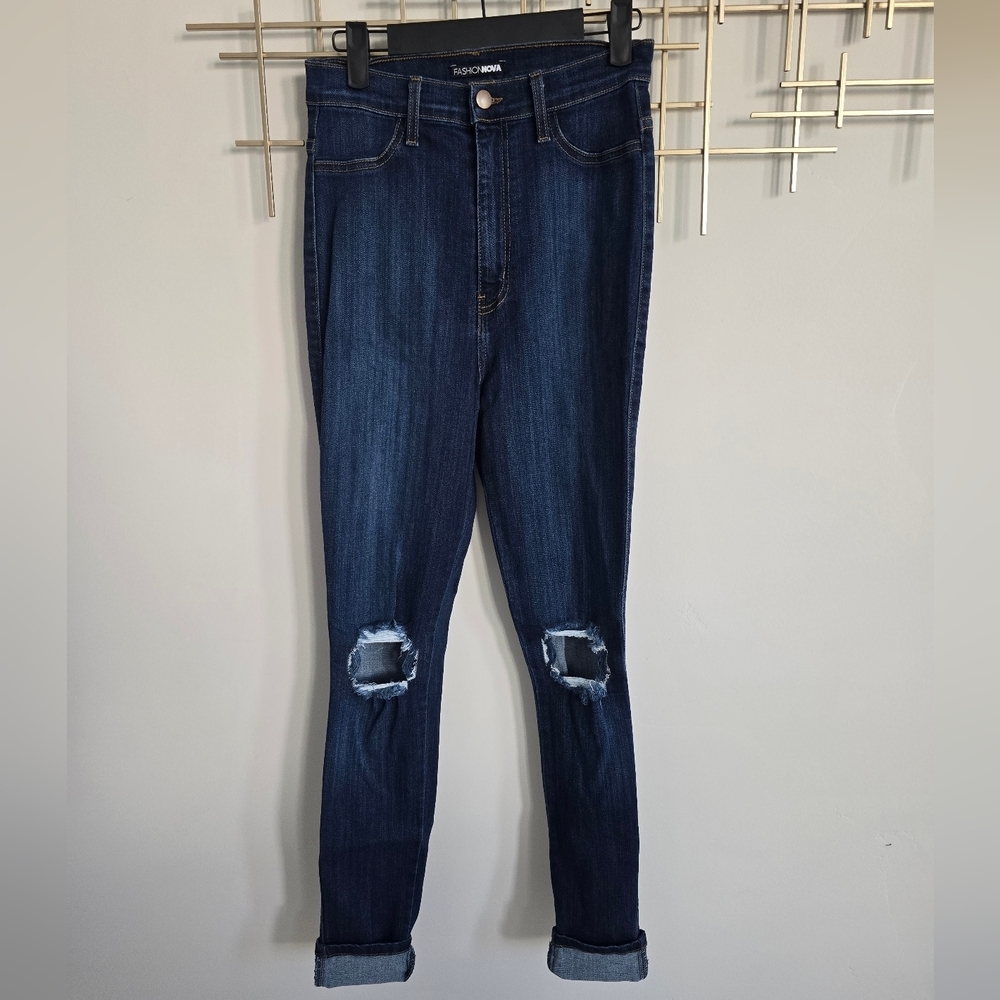 Fashion Nova Blue Skinny Jeans with Distressed Knees​